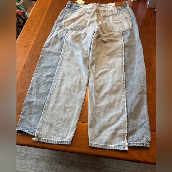 Levi's Baggy Dad Recrafted Cropped Jeans NWT - Picture 9 of 12